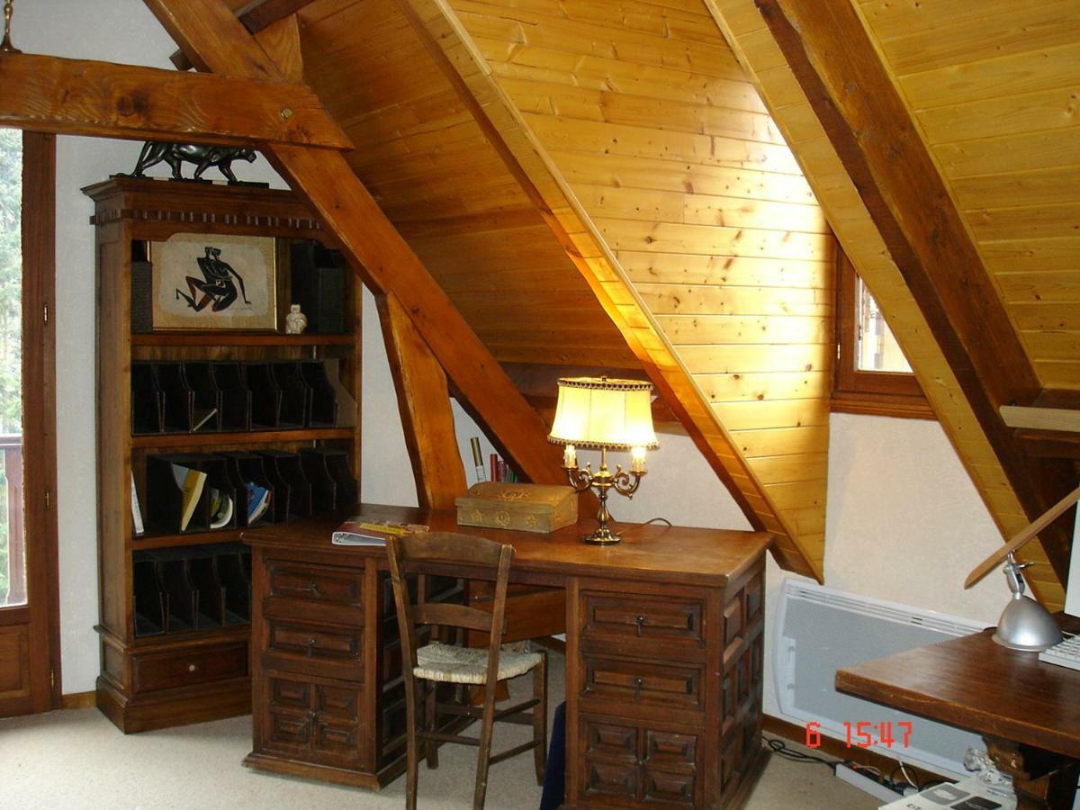 Gite Familial Fouga Bareilles Exterior foto